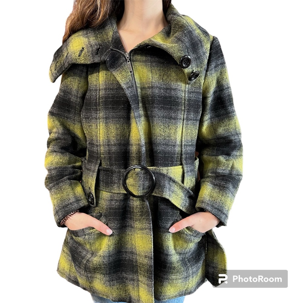 SALE!! Wool blend plaid zipper coat.    3